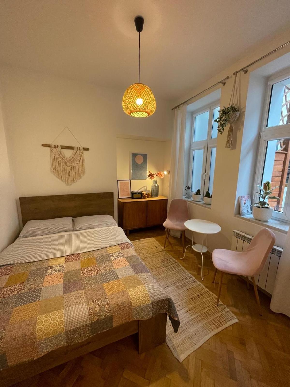 Przemysl Old Town Style Apartment Exterior photo